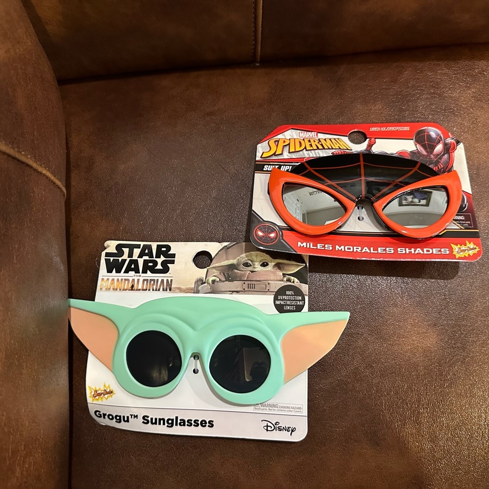 NEw disney spiderman and grogu sunglasses